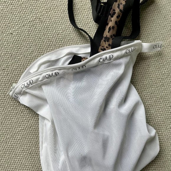 The Plunge Bra & High Waist Set - Picture 4 of 4